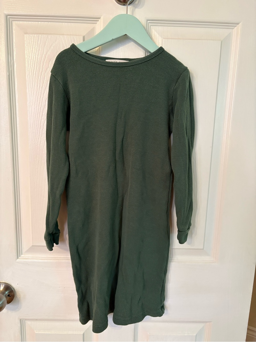 GUC Waffle Knit Long Sleeve Girl’s nightgown in Evergreen (size 8/9)